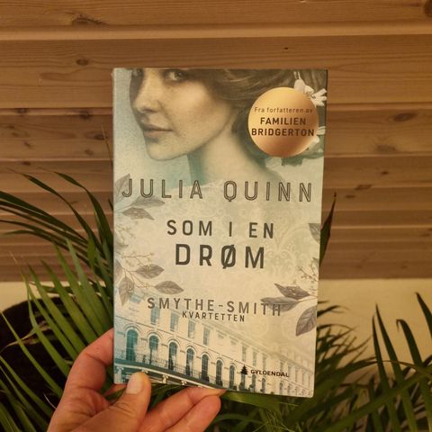 Som i en drøm Av Julia Quinn.