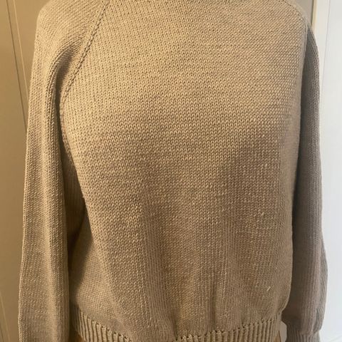 Enkel genser med ragland