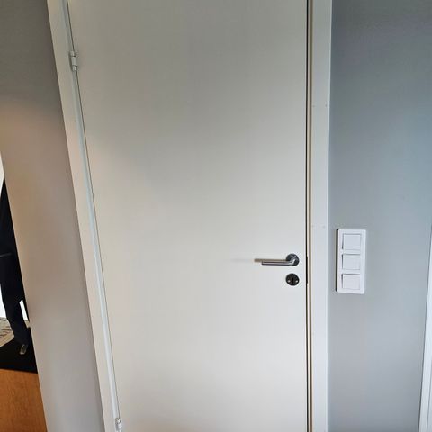 Swedoor innerdører 90x210 uten karm å håndtak.mål på dørblad(82,5x204)