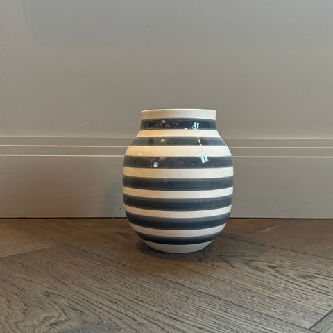 Kähler Omaggio granittgrå vase 20 cm