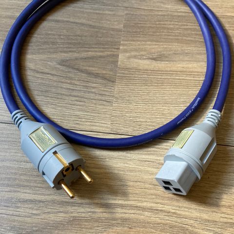 Isotek EVO3 Premier Audiophile Power cable C13 og C19