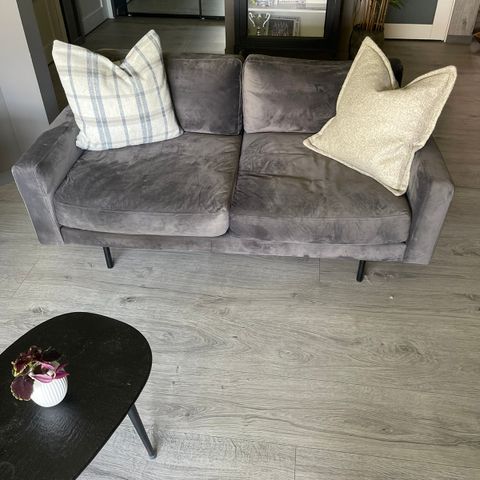 2 seter sofa fra skeidar