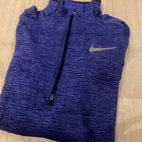 Nike Dri FIT genser herre str L