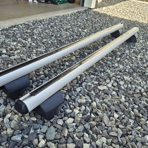 Thule Wingbar takstativ