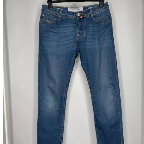 Jacob Cohen jeans str 34 med fet patch