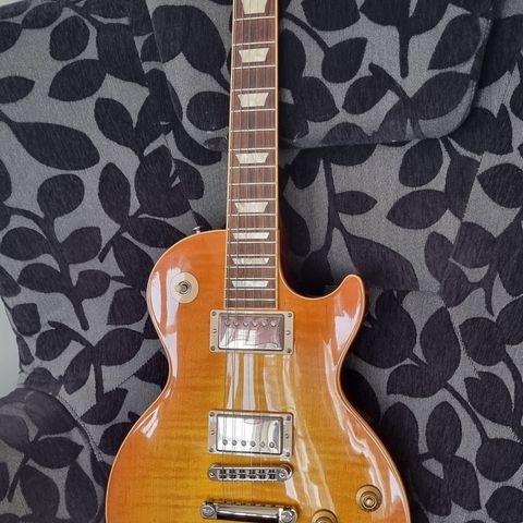 Gibson les paul vurd. solgt. 60,s neck. Ca 2011. Som ny!