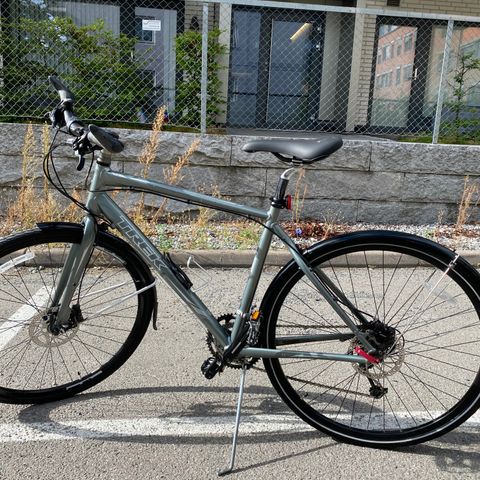 TREK hybrid FX Series( 28)