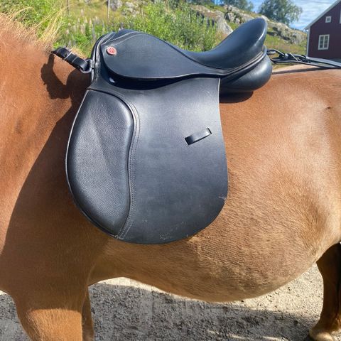 Shetlandsponni sal fra Claridgehouse Saddlery