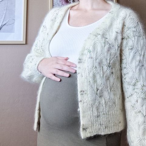 Hjemmestrikket cardigan