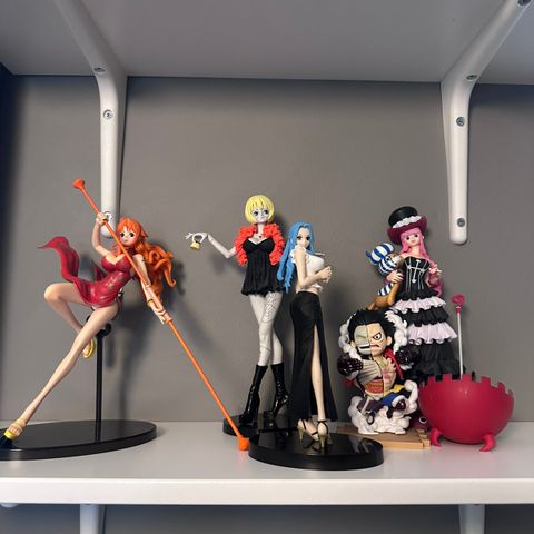 5 One Piece Figurer