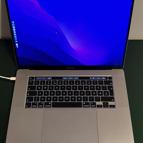 MacBook Pro 16” 1TB - i9 - 32gb ram