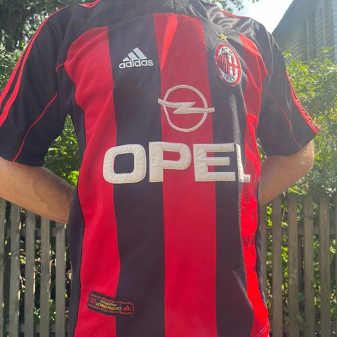 Fin eldre AC Milan original drakt