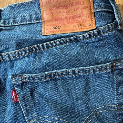 Levis 501 w34 l30