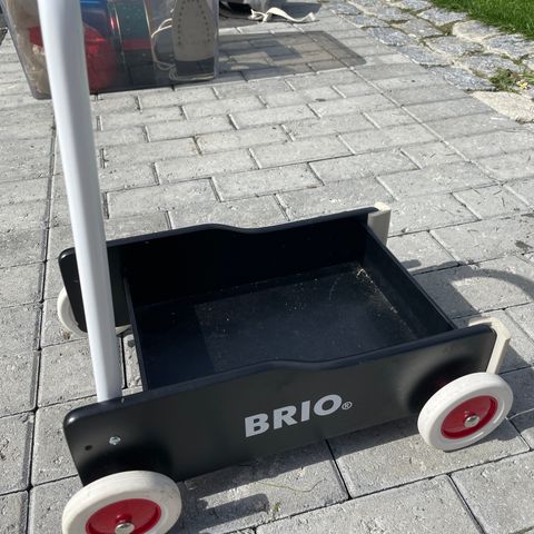 Klassisk gåvogn fra Brio