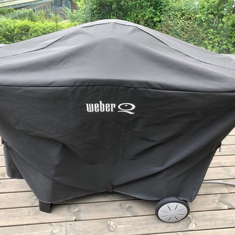 Weber Q3000 gassgrill med trekk selges