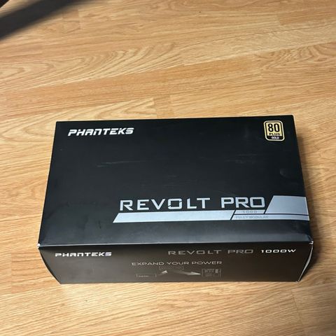 Phanteks revolt pro1000w strømforsyning