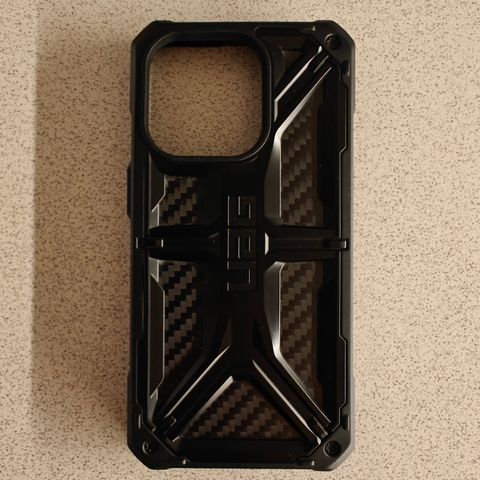 UAG monarch karbonfiber iPhone 14 pro selges