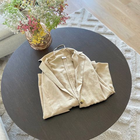 Beige dressjakke