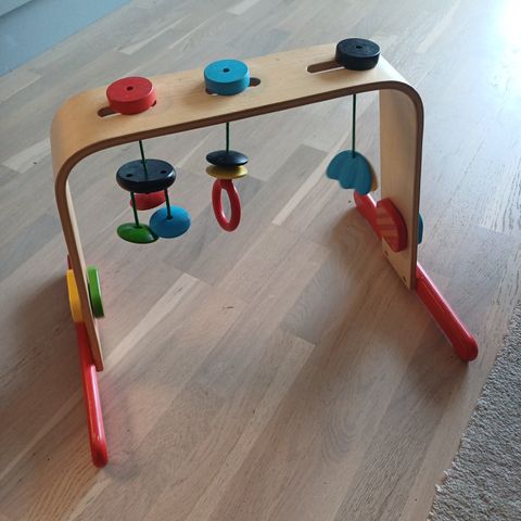 Babygym fra IKEA