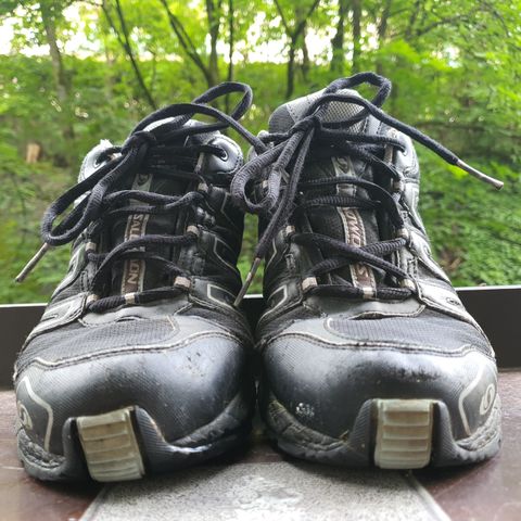 Salomon Goretex tursko. 42