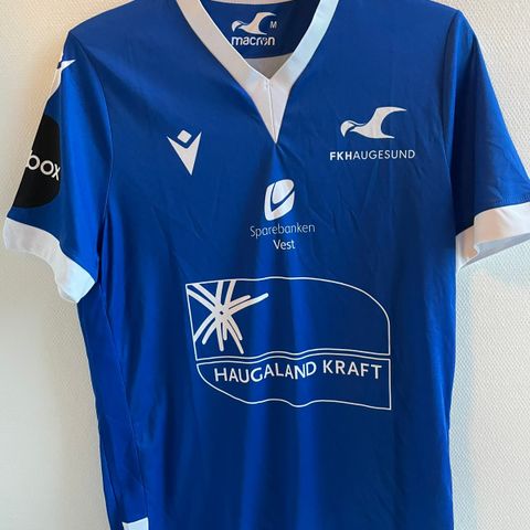 2 strøkne haugesund fotballdrakter