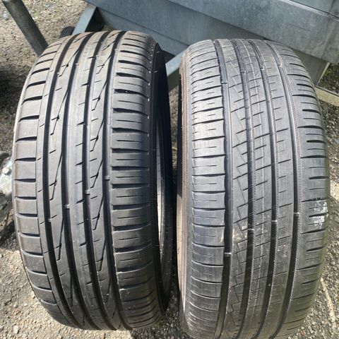 2 stk Nokian 205-55-16", mønsterdybde 7 mm, selges billig.