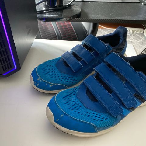 Adidas joggesko