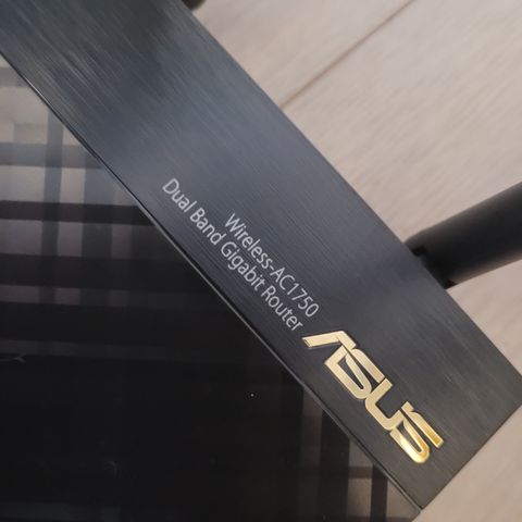 ASUS router - AC1750