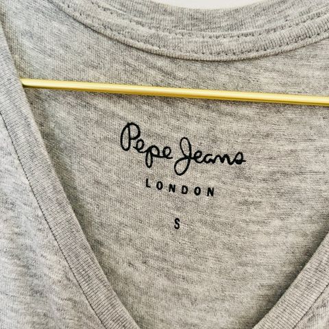 T-skjorte fra Pepe Jeans London ✨ str S