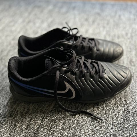 Nike tiempo