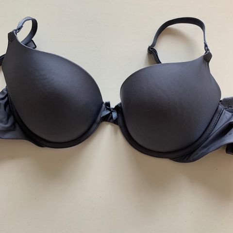 Victoria Secret BH str. 32D