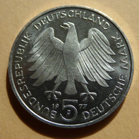 5 deutche mark i sølv fra 1977 diam. 28 mm