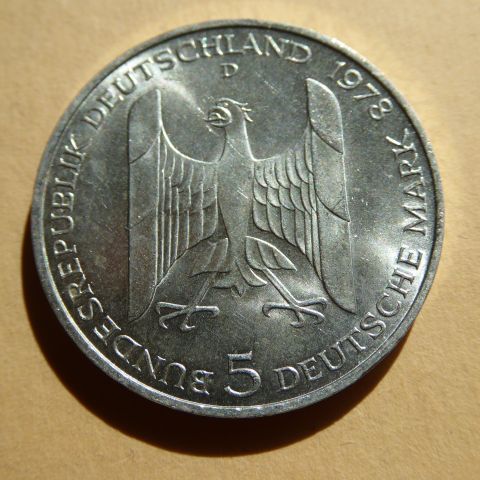 5 Doytche Mark i sølv fra 1978 diam. 28 mm.