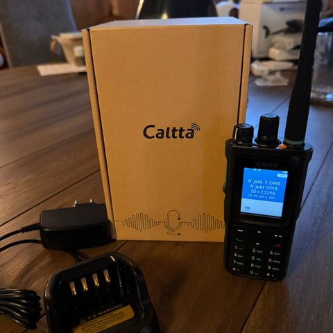 Caltta PH690 VHF Sikringsradio/Jakt.