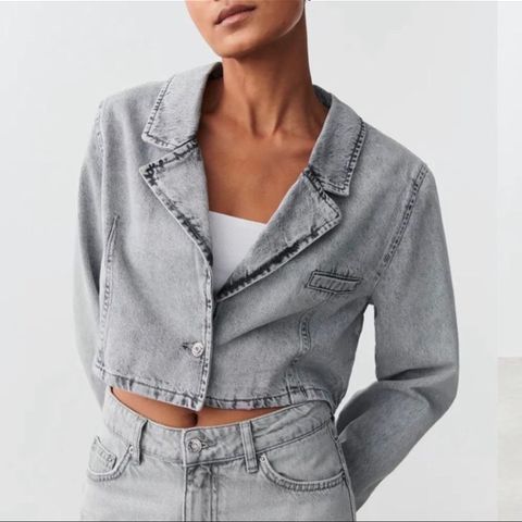 Cropped denim jakke