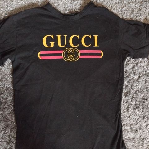 Gucci t-skjorte