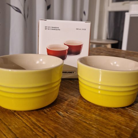 Le Creuset Sett med 2 ramekiner Soleil 🌼