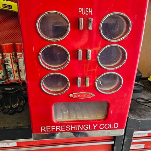 Coca-Cola boks automat.
