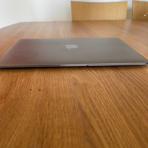 MacBook