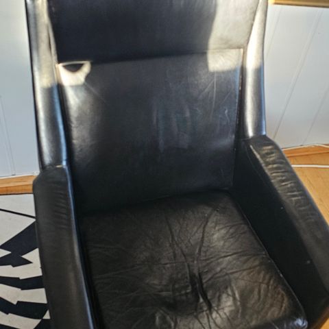 Retro svart skinn- stol