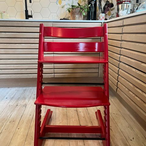 Rød Stokke Tripp trapp stol