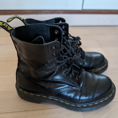 Dr Martens originals