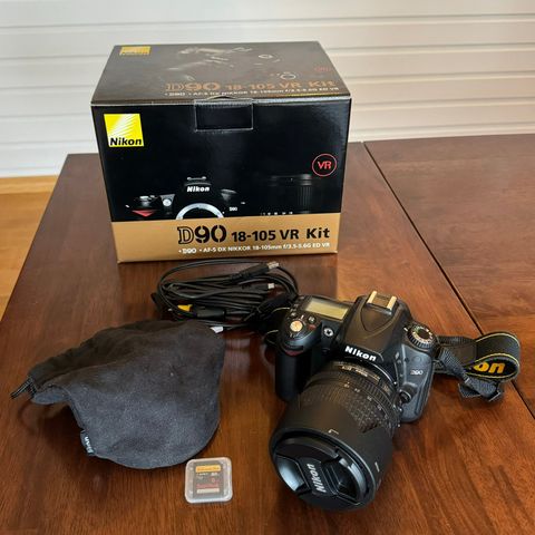 Nikon D90 18-105 VR kit