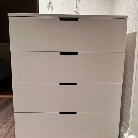 Nordli kommode fra ikea. Hel og pen.