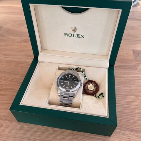 Rolex Explorer 1 - 214270