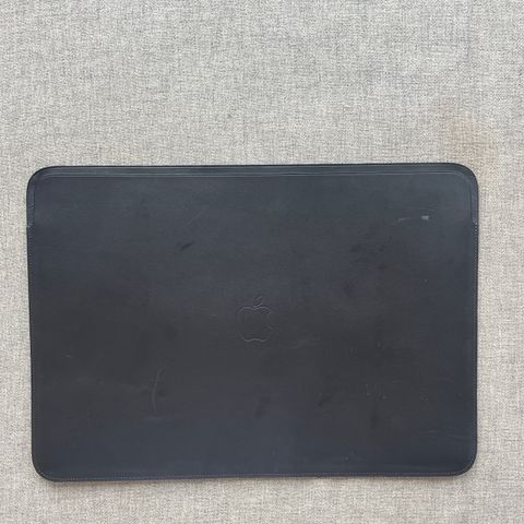 MacBook Pro leather sleeve 16, skinnetui