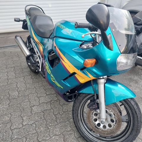 Suzuki gsx600f