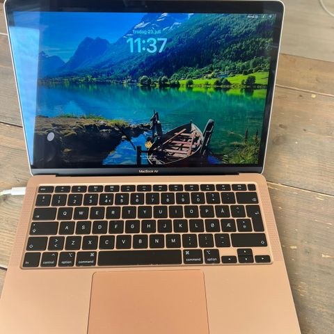 MacBook Air Gold 13