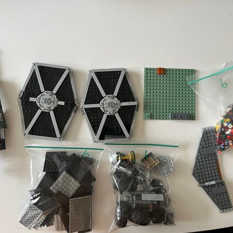 Pakke 6 med deler fra bl.a Star Wars skip og Lego byggeklosser fra ulike sett.