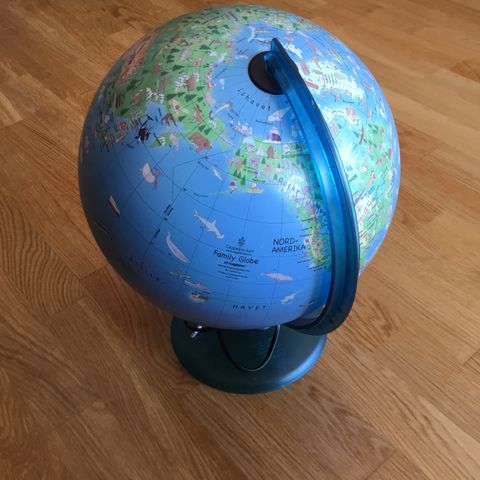 Family Globe selges